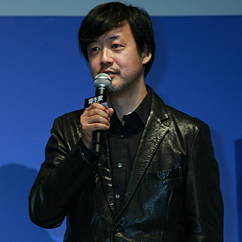 山崎貴監督、映画『寄生獣』完成報告会見にて