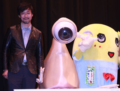 山崎監督とミギーとふなっしー