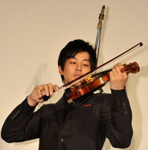 松坂桃李、ストラディヴァリウス生演奏