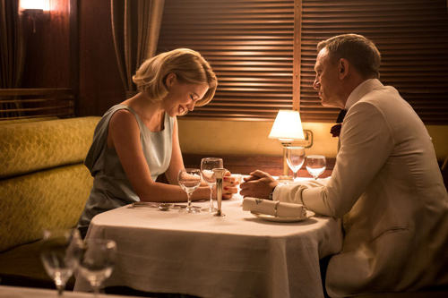 レア・セドゥとダニエル・クレイグ、映画『007 スペクター』場面写真