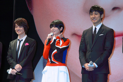 神木隆之介、真木よう子、西島秀俊、