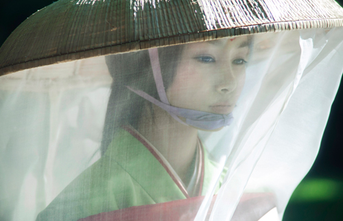 忽那汐里『黒衣の刺客』より