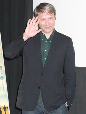 北欧俳優マッツ・ミケルセン初来日！