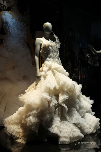 「ハンガー・ゲーム展」衣装展示②