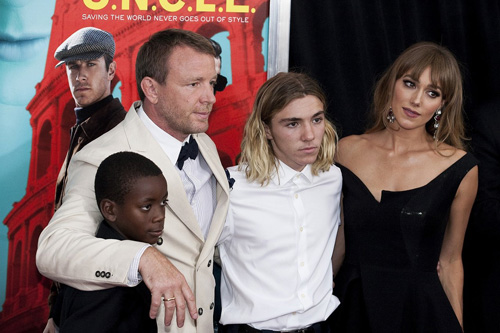 ガイ・リッチー監督とご家族