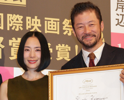 映画『岸辺の旅』夫婦役の深津絵里、浅野忠信