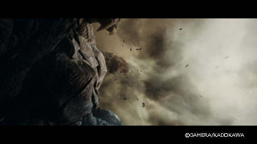 映画『GAMERA』（石井克人監督）場面写真①