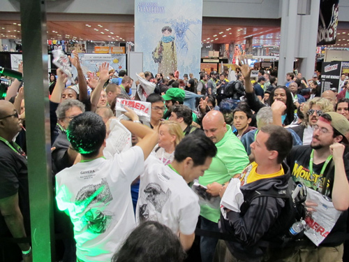 映画『GAMERA』特製Tシャツ配布中