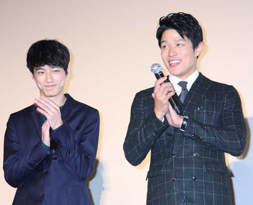 親友役を演じた坂口健太郎と鈴木亮平