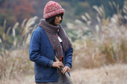 ニット帽姿の門脇麦、映画『太陽』（入江悠監督）より