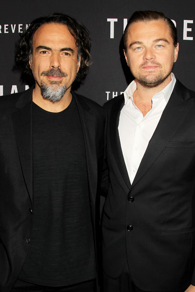イニャリトゥ監督とレオナルド・ディカプリオ、映画『レヴェナント：蘇えりし者』ニューヨークプレミアのフォトコールにて