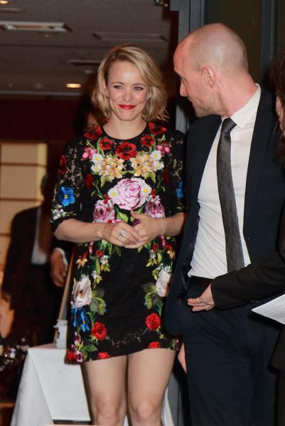 レイチェル・マクアダムス、映画『スポットライト 世紀のスクープ』来日記者会見場所に現れる！