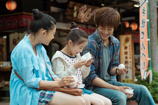 ヒッチハイカー青年・拓海役の松坂桃李、映画『湯を沸かすほどの熱い愛』より