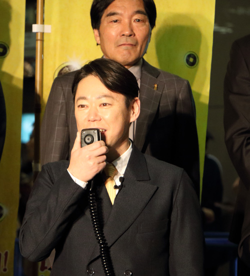 阿部サダヲ、映画『殿、利息でござる！』の完成披露イベントと試写会舞台あいさつにて