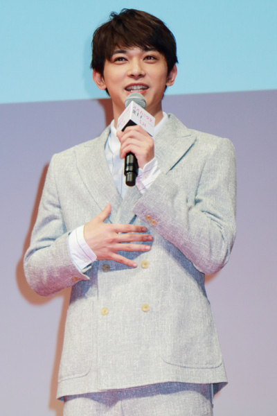 二階堂ふみから平成のアラン・ドロンと称された吉沢亮、映画『オオカミ少女と黒王子』ジャパンプレミアにて