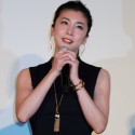 竹内結子、映画『殿、利息でござる！』完成披露試写会舞台あいさつにて