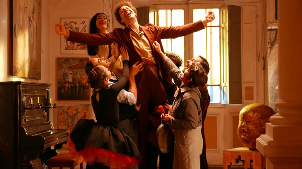 映画『エンドレス・ポエトリー』（アレハンドロ・ホドロフスキー監督）場面写真