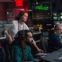 Carsey Walker, Jr. (Sam Shaw), Julia Roberts (Patty Fenn) and James Warden (Jim) manage the control room in TriStar Pictures' MONEY MONSTER.
