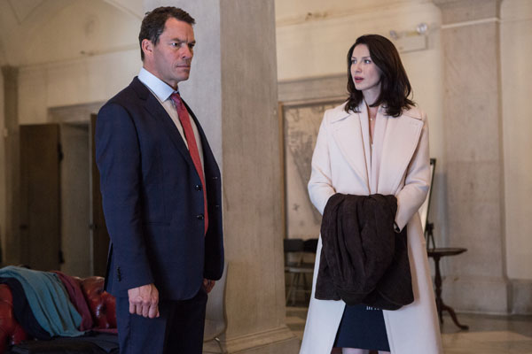 Caitriona Balfe (Diane Lester) and Dominic West (Walt Camby) in TriStar Pictures' MONEY MONSTER.