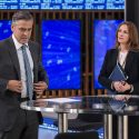 Julia Roberts plays Patty Fenn and George Clooney plays Lee Gates in TriStar Pictures' MONEY MONSTER.