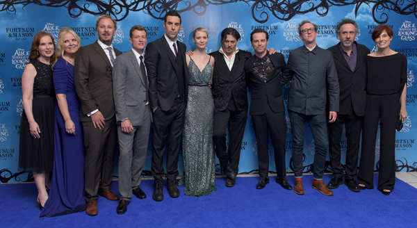 映画『アリス・イン・ワンダーランド／時間の旅』ワールドプレミア出席者のフォトセッション