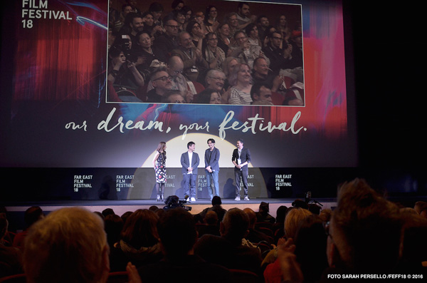 松田龍平×沖田修一、ヨーロッパプレミア舞台あいさつ