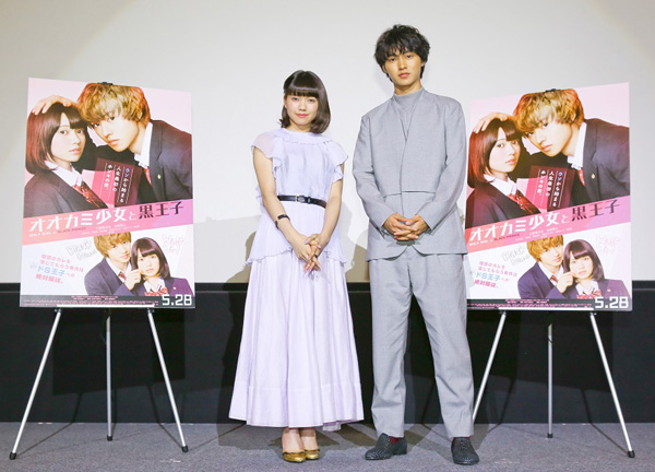 二階堂ふみ、山﨑賢人、映画『オオカミ少女と黒王子』大阪プロモーション