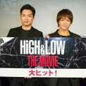 TAKAHIRO（右）、八木将康、映画『HiGH&LOW THE MOVIE』初日舞台あいさつ＠福岡UCキャナルシティにて