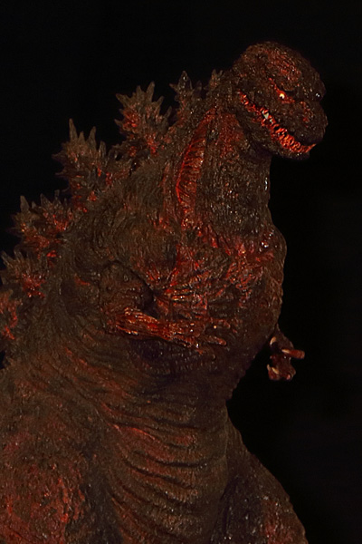 竹谷隆之製作のゴジラ模型「シン・ゴジラ二号ひな型着彩検討用」