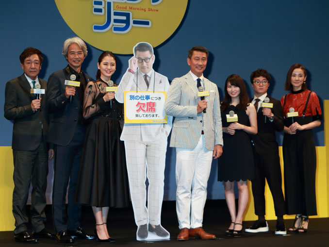 左から君塚監督、時任、長澤、中井（写真）と澄田キャスター、志田、濱田、吉田