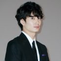 岡田将生、映画『何者』完成披露試写会の舞台あいさつにて