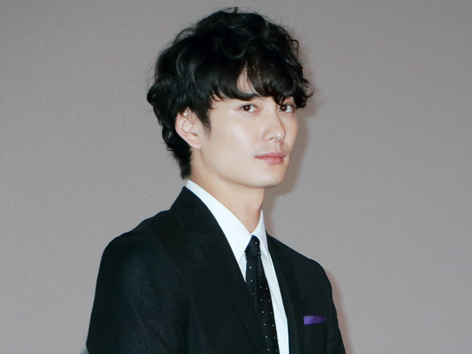 岡田将生、映画『何者』完成披露試写会の舞台あいさつにて