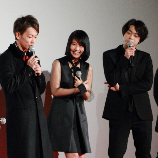 佐藤健「それノロけ？」、菅田将暉「演技論です」ー映画『何者』完成披露試写会の舞台あいさつにて