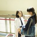 望月夏芽（小松菜奈）と松永カナ（上白石萌音）、映画『溺れるナイフ』（山戸結希監督）より