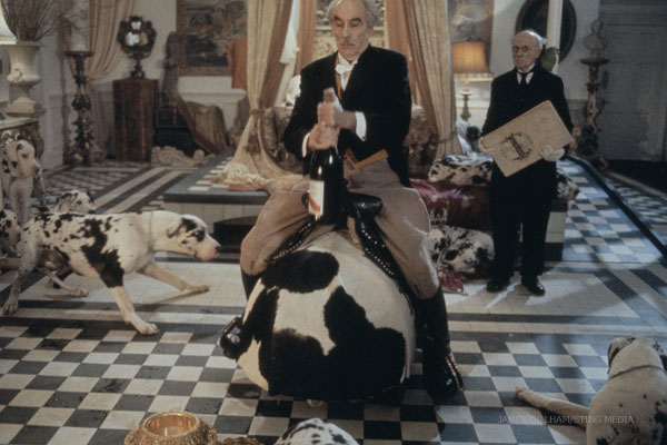 クリストファー・リー、飼い犬のダルメシアンにしか興味がない風変わりな大富豪ルドルフ