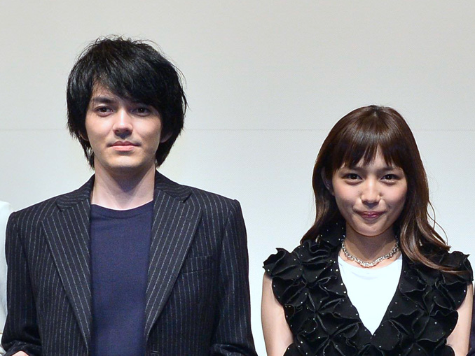 林遣都と川口春奈、映画『にがくてあまい』完成披露試写会にて