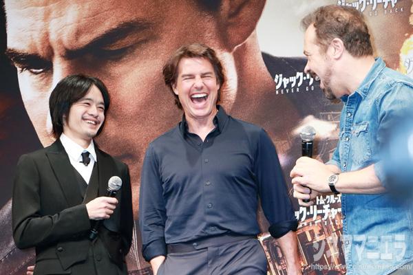 正直に覚えていないと話す池松、バカウケするトム