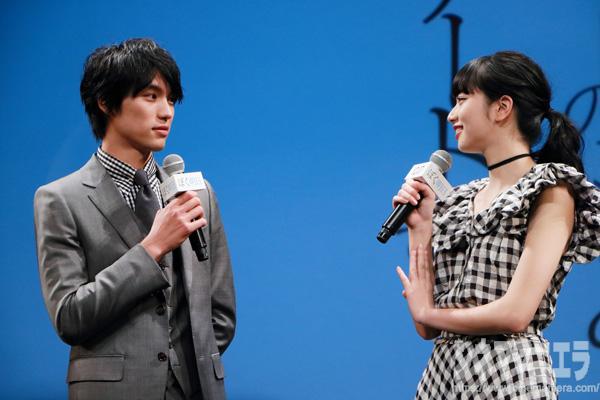 福士蒼汰と小松菜奈、映画『ぼくは明日、昨日のきみとデートする』撮影を振り返る