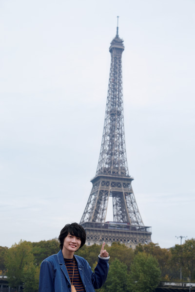 フランス・エッフェル塔 La tour Eiffel）にて、神木隆之介の写真集「Sincérité（サンセリテ）」より
