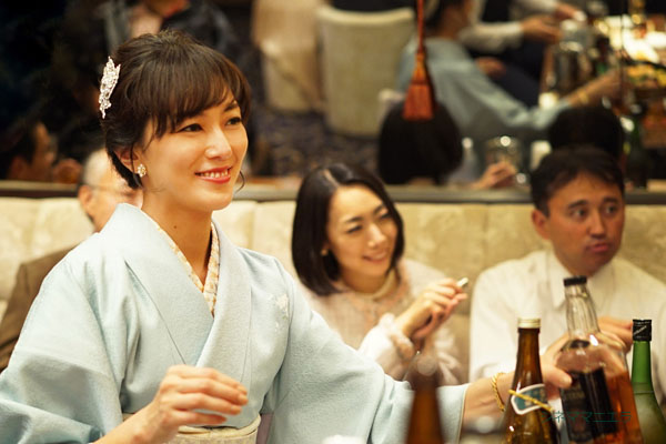 美咲（板谷由夏）、映画『3月のライオン』（大友啓史監督）より