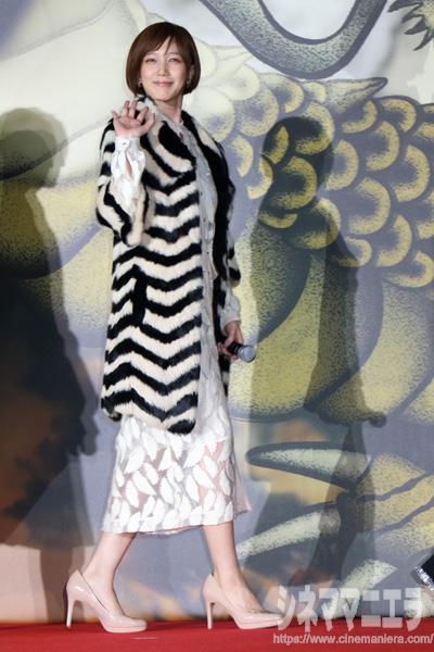 本田翼、ファンの声援に手をふる！映画『土竜の唄 香港狂騒曲』バトルプレミアイベントにて