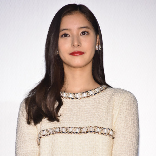 新木優子、映画『僕らのごはんは明日で待ってる』初日舞台挨拶