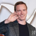 マイケル・ファスベンダー、映画『アサシン クリード』プロモーションで初来日