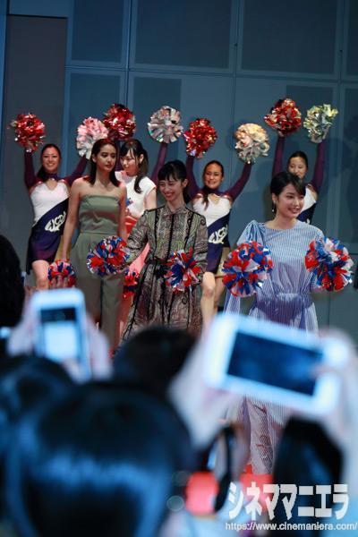観客もレッドカーペットの写真撮影が許されました！映画『チア☆ダン』完成披露試写会にて