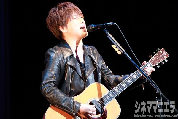 小渕健太郎（コブクロ）、楽曲「心」ライブ中