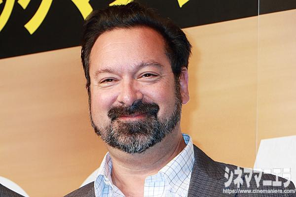 微笑むジェームズ・マンゴールド監督、映画『LOGAN／ローガン』来日会見にて