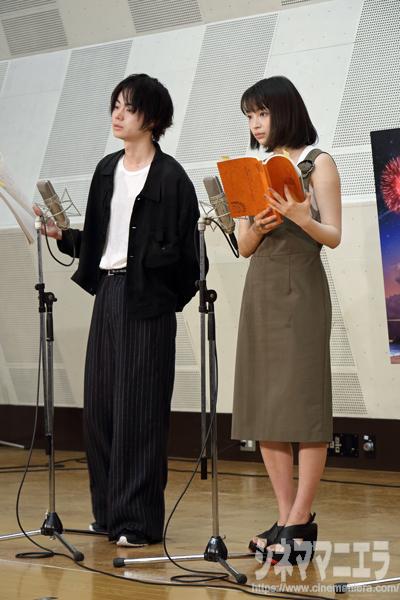 なずな「花火って丸いんだっけ？」、典道「はっ？」