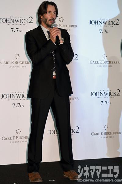 キアヌ・リーヴス「（日本語で）こんにちは！」「今日は集まってくれてありがとう！」