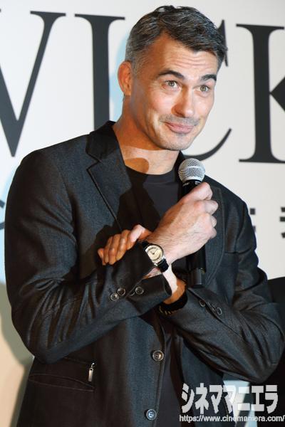 チャド・スタエルスキ監督のアイディアの源は？ 「僕に人生と言えるようなものはないよ」と苦笑いしつつ、思い当たることは「日本のアニメばかり見ていたことかな」