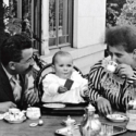 赤ん坊の食事。今では当たり前のホームビデオだが、映画『リュミエール！』より